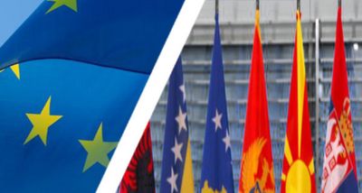Flaggen der EU-Beitrittskandidaten des Westlichen Balkan